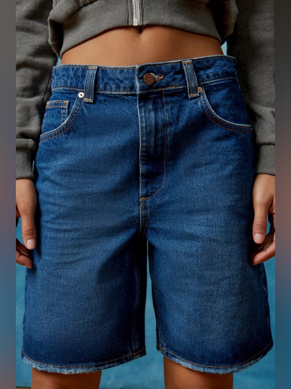 BDG Denim Cutoff Mid Thigh Classic Blue Shorts Size 27